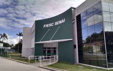 Graduações oferecidas pelo SENAI recebem notas de excelência do MEC