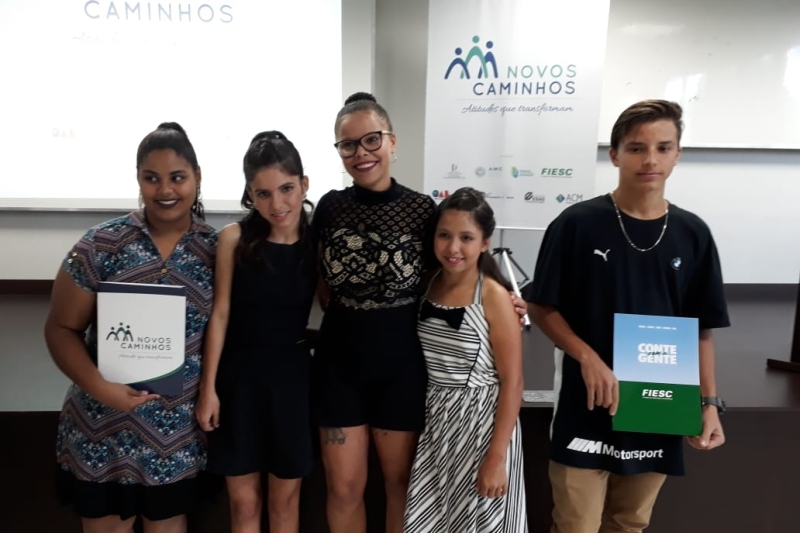 Em Criciúma, adolescentes se formam no Programa Novos Caminhos
