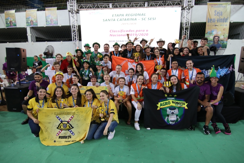SC classifica seis equipes para o torneio nacional de robótica da FLL