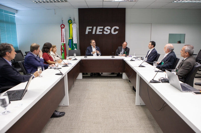 FIESC recebe comitiva do Conselho Nacional do SESI