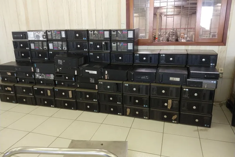 Equipamentos doados e entregues no centro logístico do SESI. Foto: Divulgação/FIESC