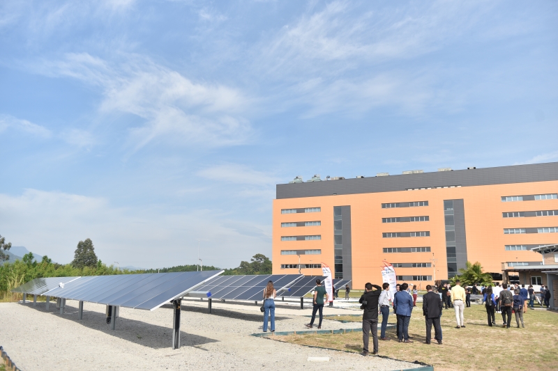 Planta Solar Bifacial é inaugurada em Florianópolis