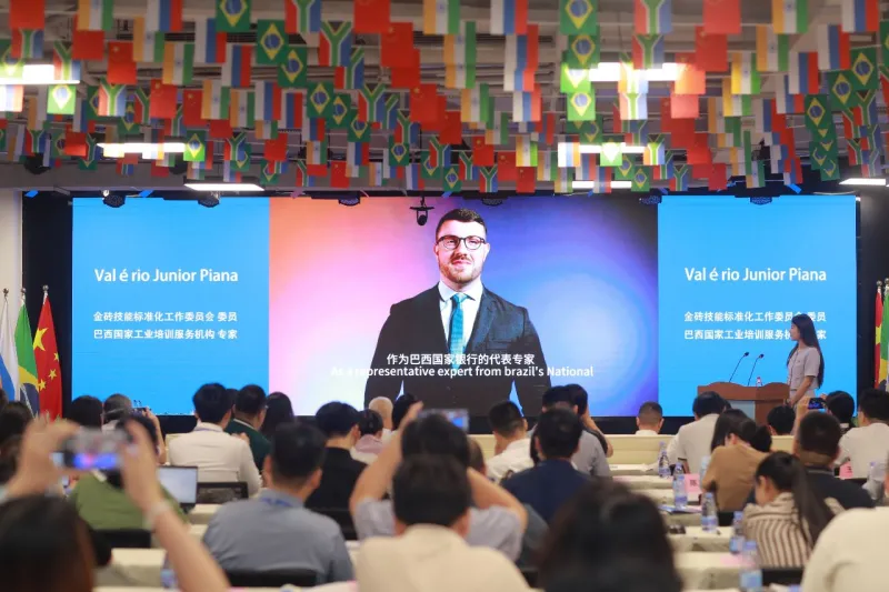 UniSENAI participa de seminário internacional do BRICS