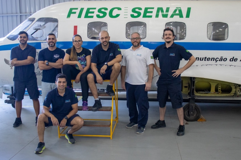 SENAI treina mecânicos da Azul Linhas Aéreas para competição internacional