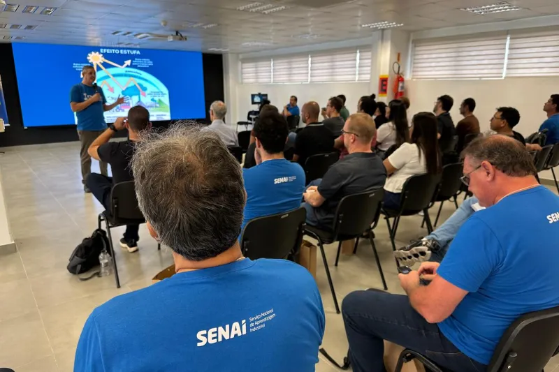 Imersão promovida pelo UniSENAI conecta indústria à mobilidade do futuro