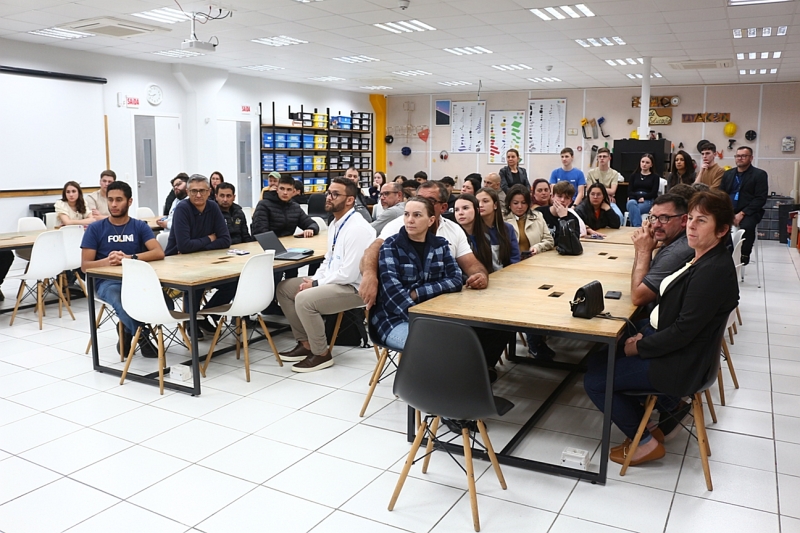 Ideias de jovens aprendizes do SENAI/SC viram soluções para indústrias do Alto Vale