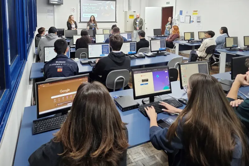 UniSENAI promove imersão gratuita na área da tecnologia em Blumenau