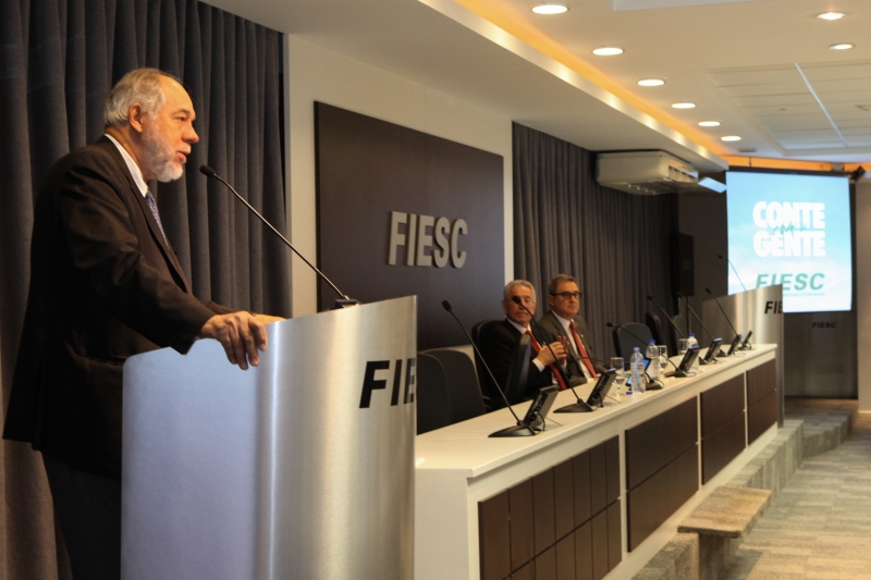 Diretor-presidente da Embrapii, Jorge Almeida Guimarães, no evento que debateu o futuro da indústria (foto: Filipe Scotti)