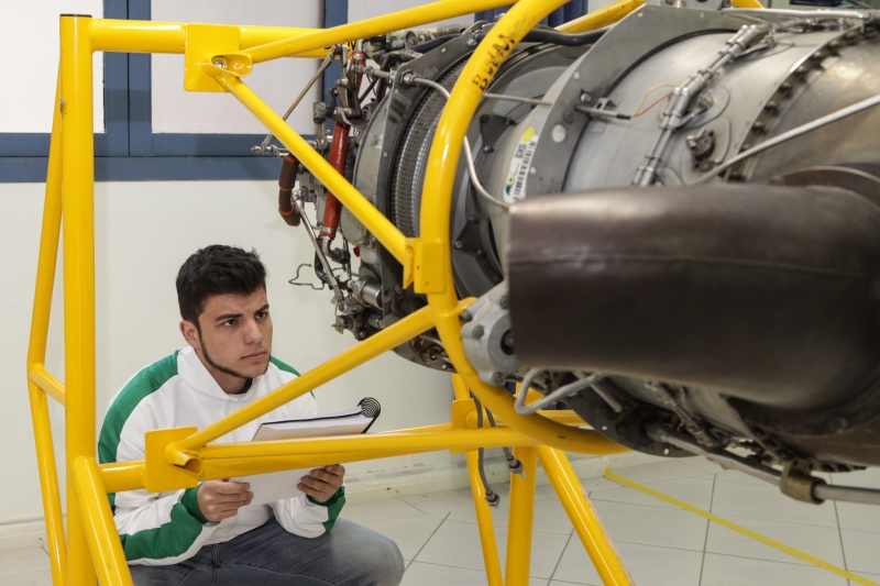 Rafael de Borba compete em manutenção aeronáutica. Foto: Heraldo Carnieri